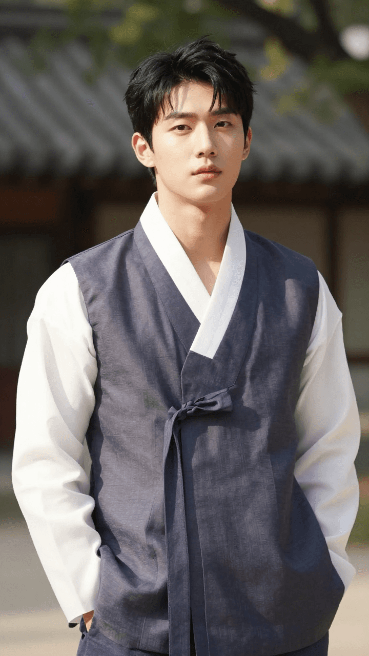 정장을 입은 젊은 동양 남성 모델